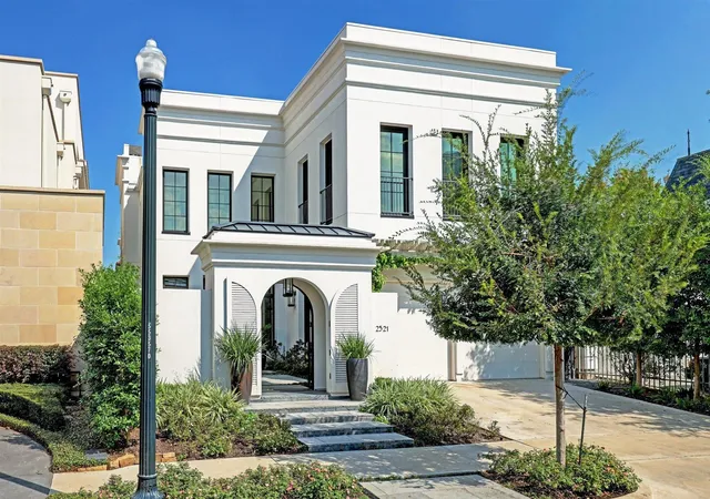 1st image of 2521 Westgate Dr, Houston, TX 77019 | MLS# 56040550