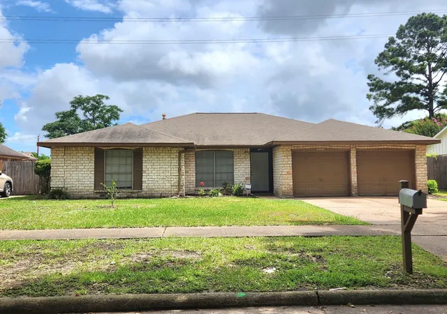 Photo 1 of Sale Pending at 11410 Spring Grv Dr, Houston, TX 77099 | MLS# 34091334 | Listing updated on 2026-09-25