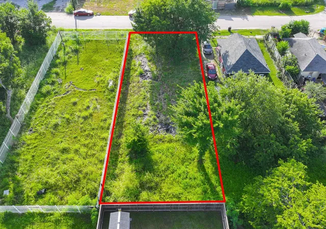 1st image of 1807 Davis St, Houston, TX 77026 | MLS# 74566702