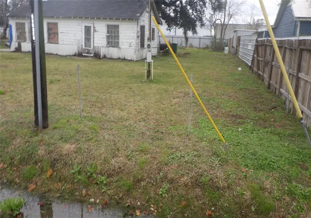 2nd image of 7609 Denton, Houston, TX 77028 | MLS# 31110327