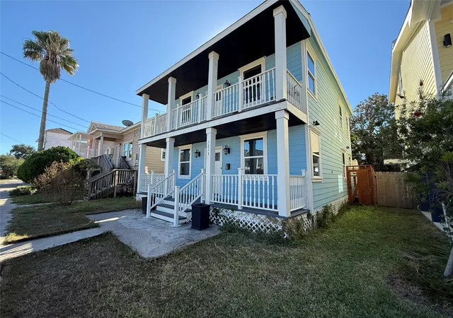 Homes for sale in Galveston, TX | 1213 32nd St, Galveston, TX 77550 | MLS# 56650654