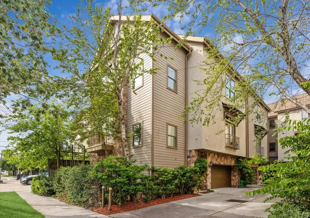 1st image of 415 Tuam St, Houston, TX 77006 | MLS# 10913868