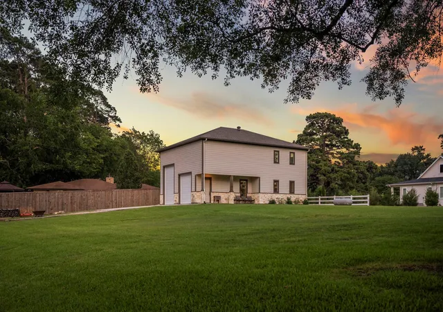 Photo 3 of Land for sale at 9239 Lake Conroe Dr, Conroe, TX 77304 | MLS# 49842168 | Listing updated on 2026-09-13