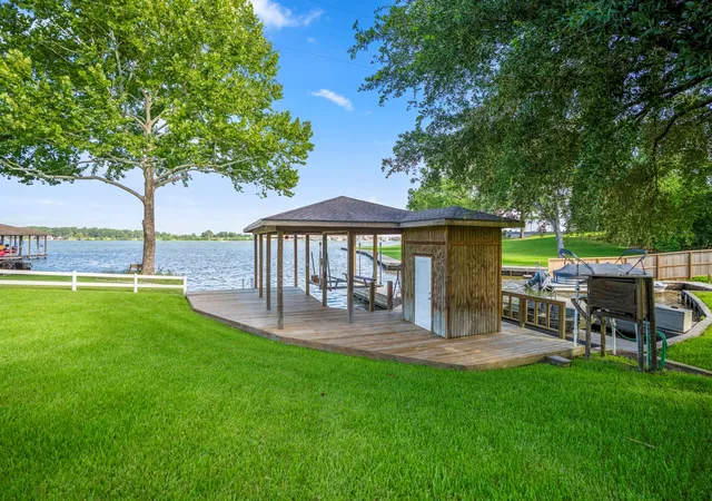Photo 3 of Land for sale at 9239 Lake Conroe Dr, Conroe, TX 77304 | MLS# 49842168 | Listing updated on 2026-09-13