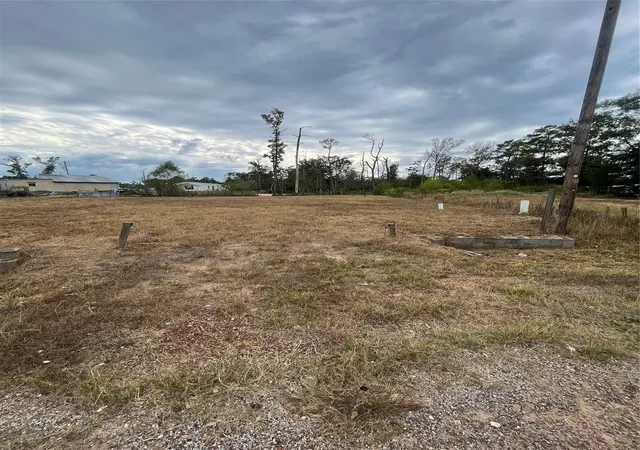 Photo 4 of Land for sale at 14878 Forest Castle Rd, Conroe, TX 77306 | MLS# 81657717 | Listing updated on 2026-04-16