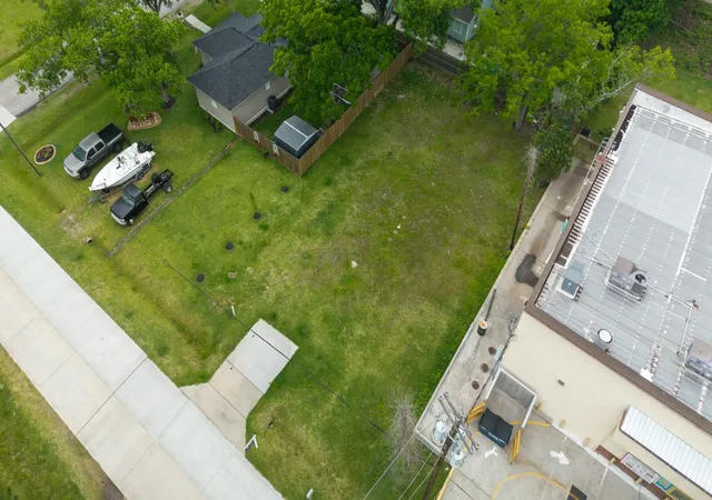 5th image of 2607 23Rd St, Dickinson, TX 77539 | MLS# 91543044