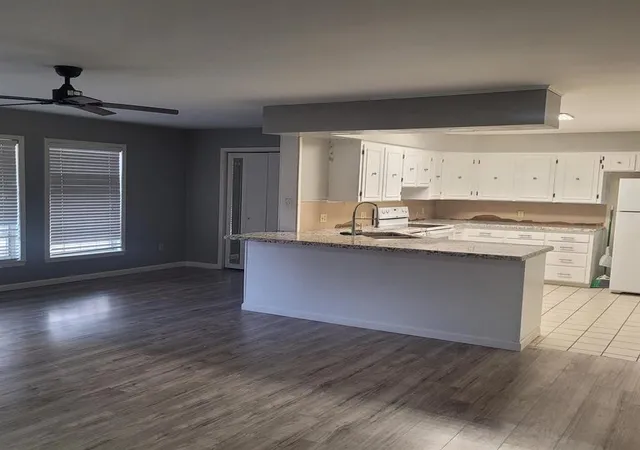 image of 3106 Oakmont Dr, Orange, TX 77630 | MLS# 87551069