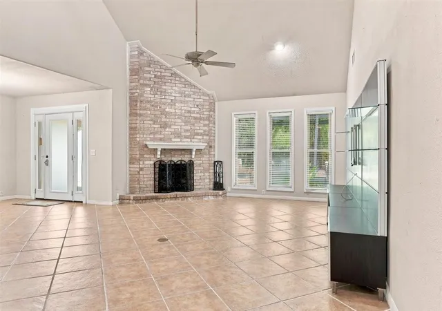 Photo 3 of Single family home for sale at 105 Perth St, Victoria, TX 77904 | MLS# 55727772 | Listing updated on 2026-09-20