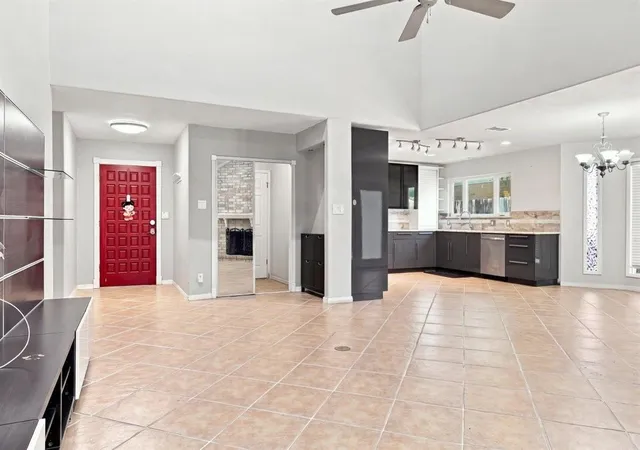 Photo 4 of Single family home for sale at 105 Perth St, Victoria, TX 77904 | MLS# 55727772 | Listing updated on 2026-09-20