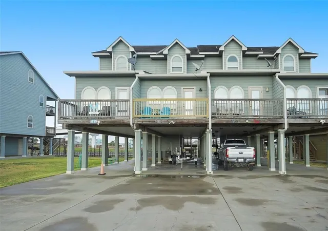 Photo 1 of Single family home for sale at 143 Boat Slip Rd, Matagorda, TX 77457 | MLS# 74783480 | Listing updated on 2026-08-29