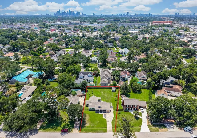 3rd image of 531 W 33Rd St, Houston, TX 77018 | MLS# 6486757
