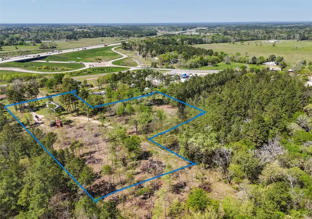 Homes for sale in New Waverly, TX | 275 Pashun Ln, New Waverly, TX 77358 | MLS# 27643743