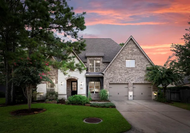 Photo 1 of Sale Pending at 102 Madeline Ln, Montgomery, TX 77316 | MLS# 8253556 | Listing updated on 2026-09-10