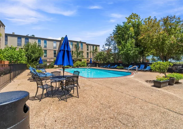 2nd image of 4627 Wild Indigo St, Houston, TX 77027
