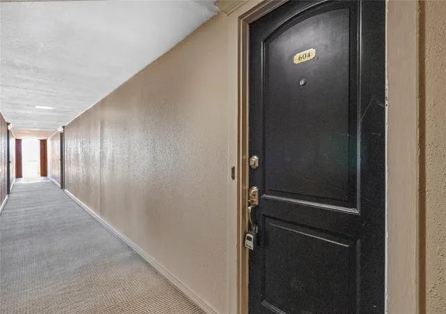 11th image of 4627 Wild Indigo St #604, Houston, TX 77027 | MLS# 87110059