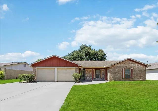 1st image of 6810 Mccullum Rd, Missouri City, TX 77489 | MLS# 76765160