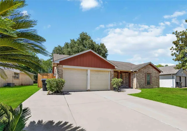 2nd image of 6810 Mccullum Rd, Missouri City, TX 77489 | MLS# 76765160
