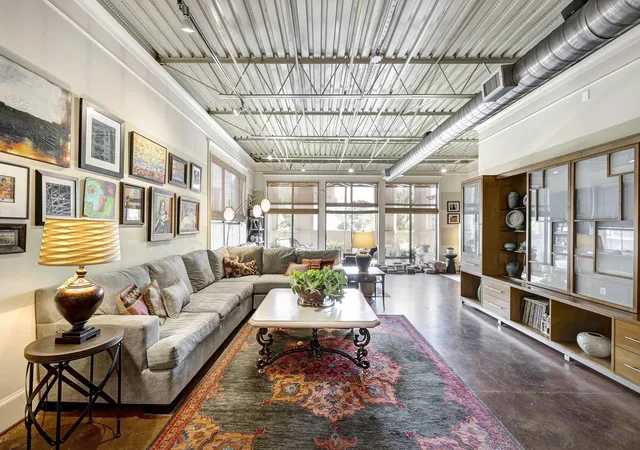 5th image of 1722 Washington Ave #D, Houston, TX 77007 | MLS# 68165066