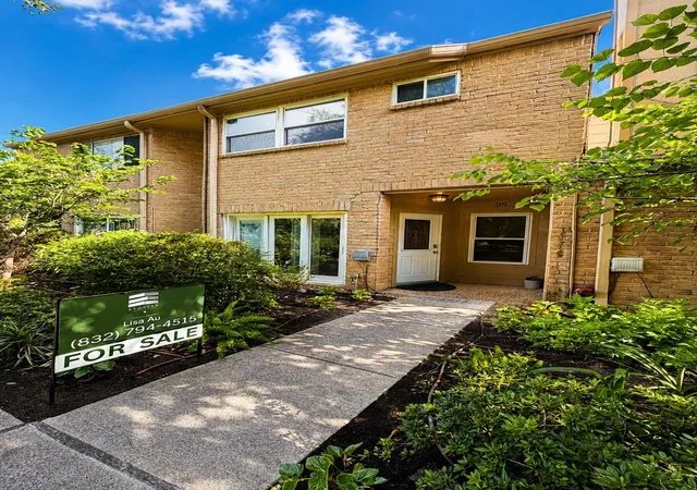 2nd image of 12625 Memorial Dr #98, Houston, TX 77024 | MLS# 41877991