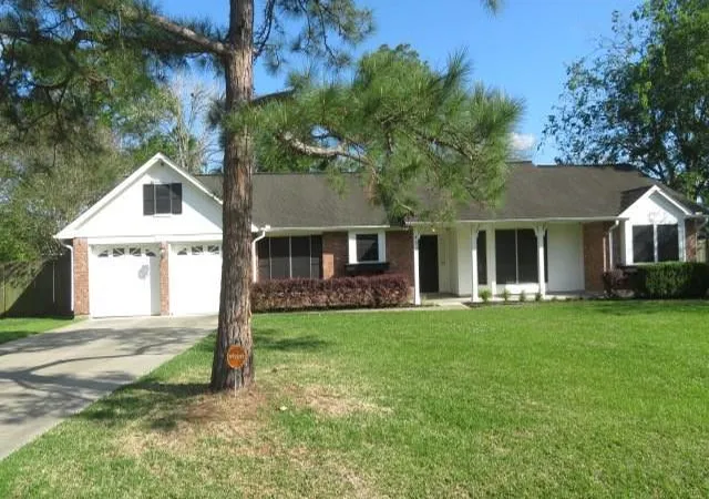 Homes for sale in Friendswood, TX | 803 Briarmeadow Ave, Friendswood, TX 77546 | MLS# 63267870