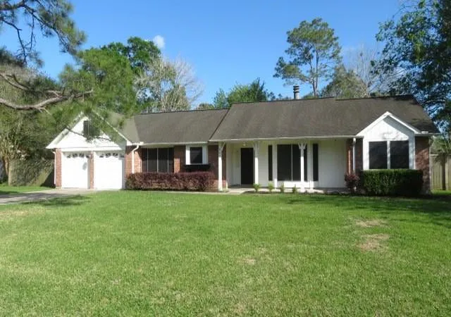 Homes for sale in Friendswood, TX | 803 Briarmeadow Ave, Friendswood, TX 77546 | MLS# 63267870