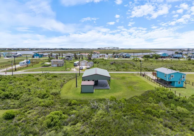 2nd image of 238 Flamingo St, Bay City, TX 77414 | MLS# 17923396