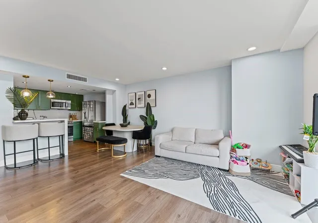Photo 3 of Condo for sale at 2016 Main St #717, Houston, TX 77002 | MLS# 34608206 | Listing updated on 2026-07-23
