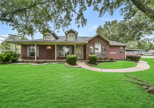 Photo 3 of Single family home for sale at 18403 Bluffview Dr, Crosby, TX 77532 | MLS# 57884791 | Listing updated on 2026-09-24