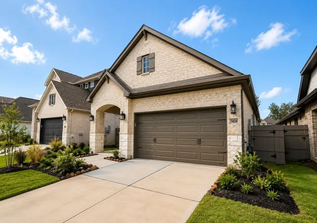 Photo 3 of Single family home for sale at 17434 Vino Vines Ln, Conroe, TX 77302 | MLS# 62852310 | Listing updated on 2026-07-10