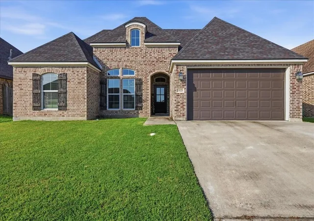 2nd image of 10420 Shady Ranch Ln, Port Arthur, TX 77640 | MLS# 80555959