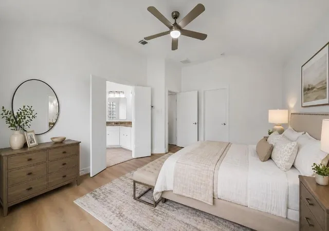 Photo 3 of Single family home for sale at 650 Westcross St #70, Houston, TX 77018 | MLS# 84144075 | Listing updated on 2026-08-01