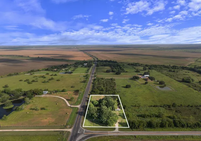 1st image of 31 Fm 2175, Markham, TX 77456 | MLS# 44376059