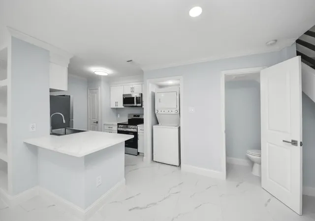 4th image of 3600 Jeanetta St #1706, Houston, TX 77063 | MLS# 93895292