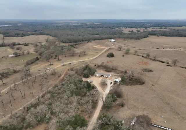 Photo 11 of Single family home for sale at 2408 W Hwy 79, Buffalo, TX 75831 | MLS# 15069640 | Listing updated on 2026-08-27