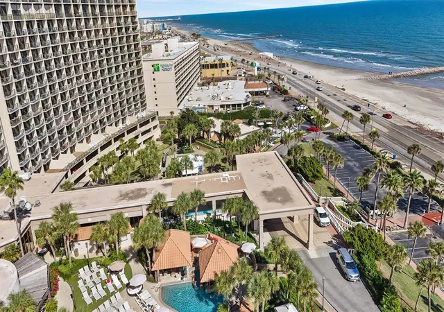 2nd image of 5220 Seawall Blvd, Galveston, TX 77551