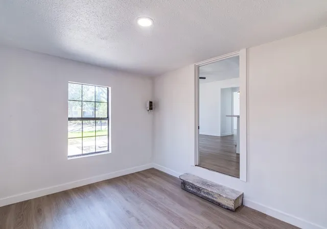 Photo 3 of Single family home for sale at 1105 N Valderas St, Angleton, TX 77515 | MLS# 57999858 | Listing updated on 2026-06-27