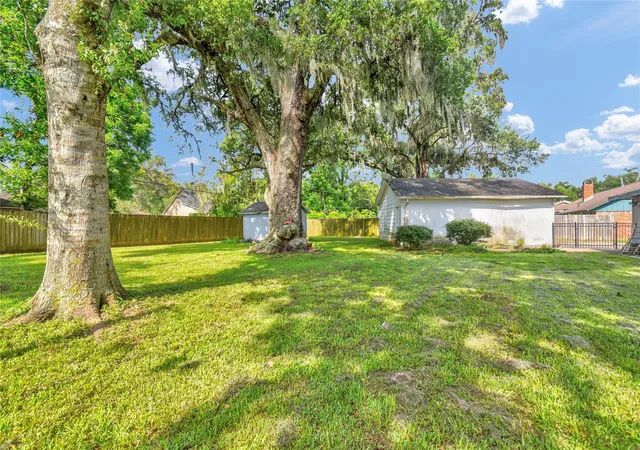 Homes for sale in Lake Jackson, TX | 127 Begonia St, Lake Jackson, TX 77566 | MLS# 28172205