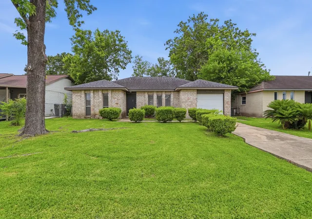 Photo 2 of Single family home for sale at 12614 Chiswick Rd, Houston, TX 77047 | MLS# 57860679 | Listing updated on 2026-09-09