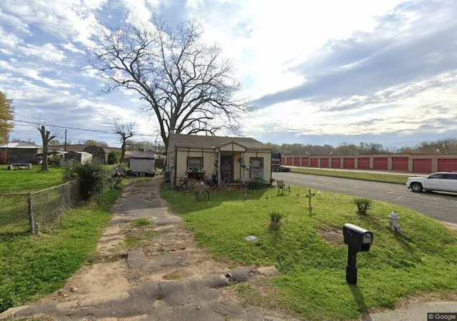 1st image of 326 Callier St, Palestine, TX 75803 | MLS# 18962939