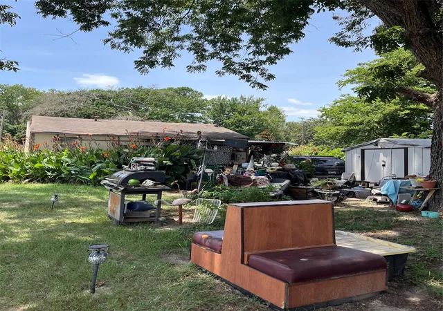 Photo 3 of Single family home for sale at 326 Callier St, Palestine, TX 75803 | MLS# 18962939 | Listing updated on 2026-07-29