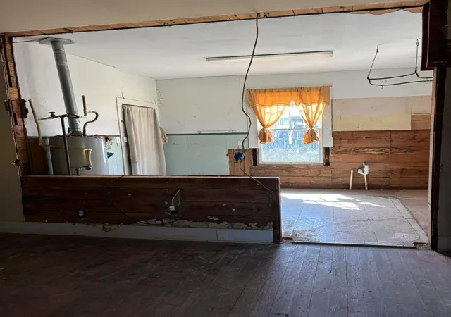 Photo 4 of Single family home for sale at 4311 Bernardo De Galvez Ave, Galveston, TX 77550 | MLS# 92180385 | Listing updated on 2026-07-31