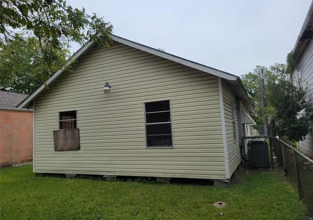 5th image of 3410 Nagle St, Houston, TX 77004 | MLS# 88751695