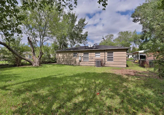 Homes for sale in Houston, TX | 5418 Myrtlewood St, Houston, TX 77033 | MLS# 77448574