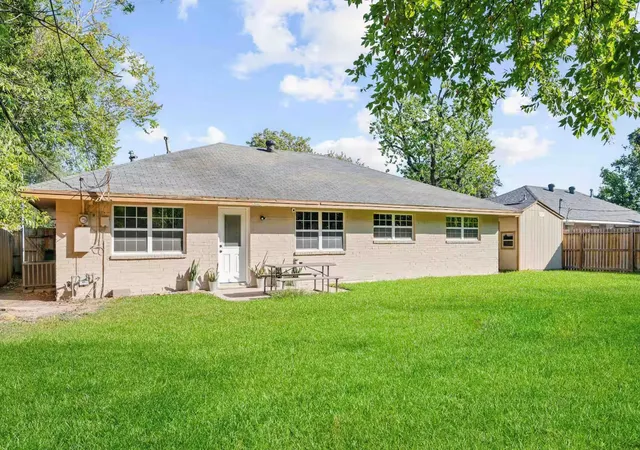 4th image of 9651 Richmond Ave, Houston, TX 77063 | MLS# 65788624