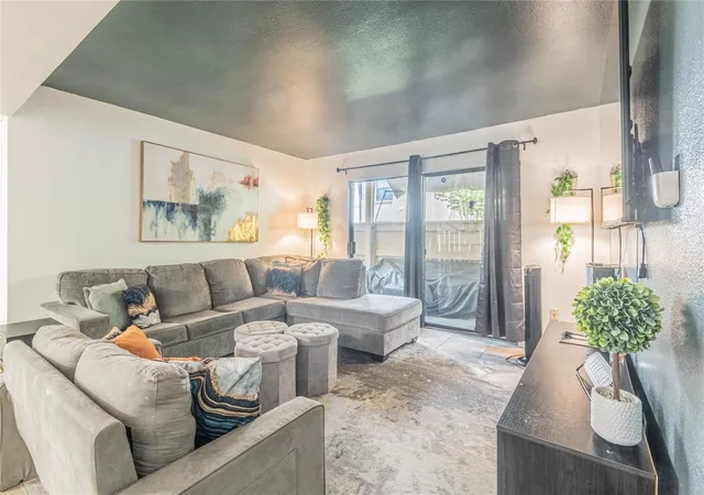 Photo 2 of Condo for sale at 8423 Hearth Dr #4, Houston, TX 77054 | MLS# 74662997 | Listing updated on 2026-09-13