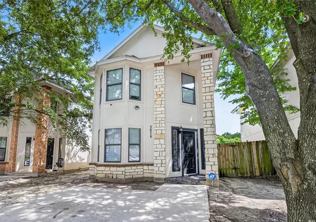 Photo 3 of Single family home for sale at 3014 La Estancia Ln, Houston, TX 77093 | MLS# 6413638 | Listing updated on 2026-08-28