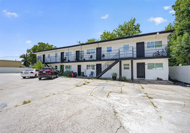 4th image of 911 Michigan St #8, South Houston, TX 77587 | MLS# 83270503