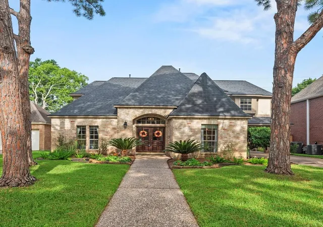 Photo 1 of Sale Pending at 926 Caswell Ct, Katy, TX 77450 | MLS# 28720022 | Listing updated on 2026-09-15