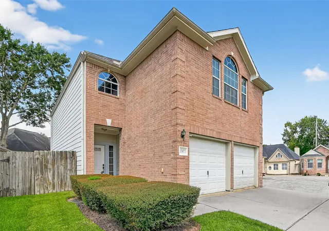 1st image of 15975 W Bellefontaine Wy, Tomball, TX 77377 | MLS# 28956640