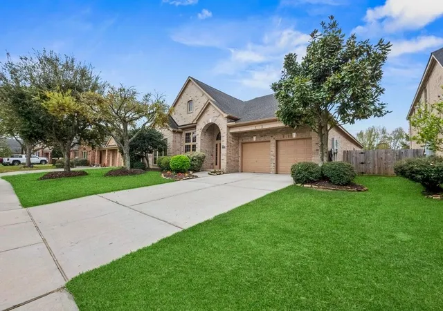 3rd image of 13406 Redwood Shores Dr, Houston, TX 77044 | MLS# 89405365